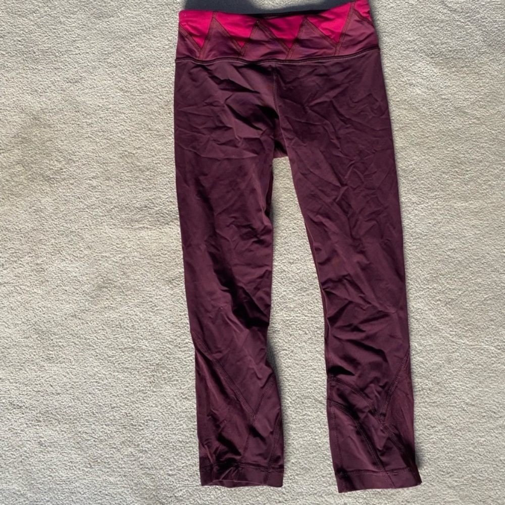 Women’s Cropped Lululemon Leggings